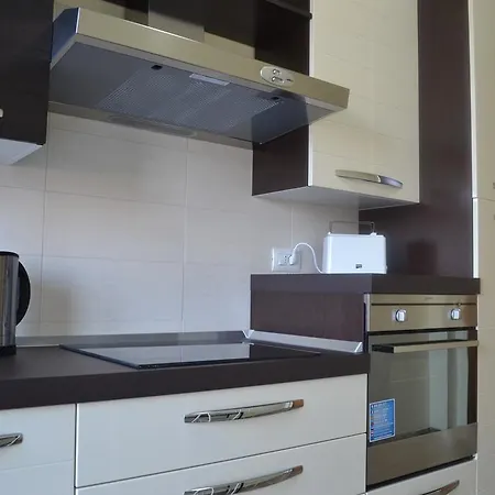 4 Star Apartment *